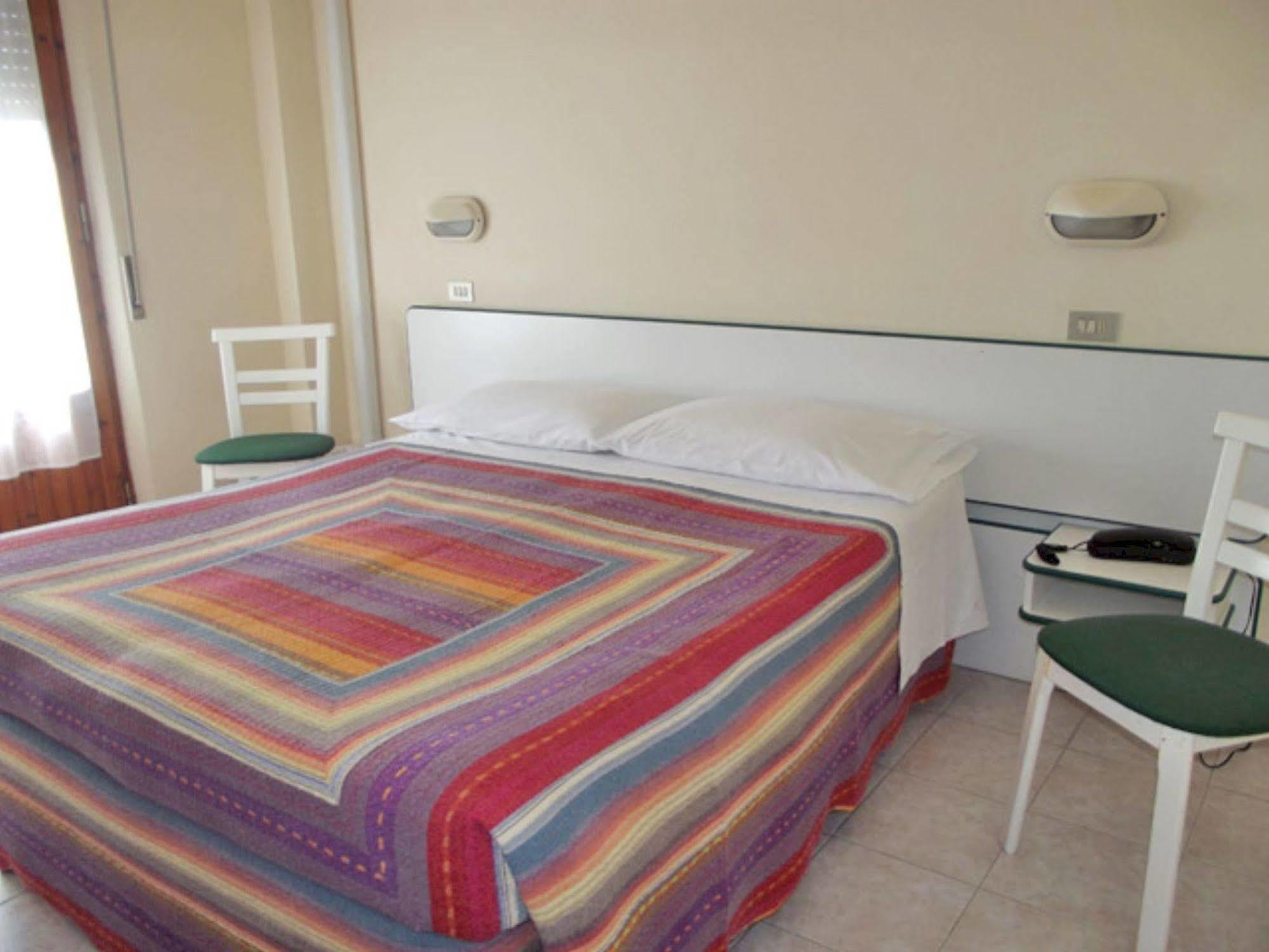 Albergo Giglio キアンチャーノ・テルメ エクステリア 写真